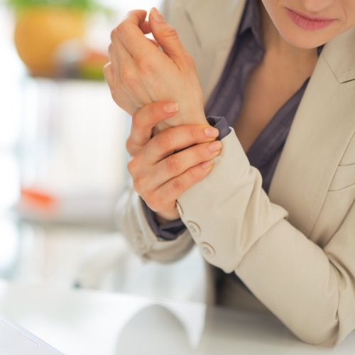 elbow-wrist-hand-pain-relief-physioworks-kent-silverdale-wa