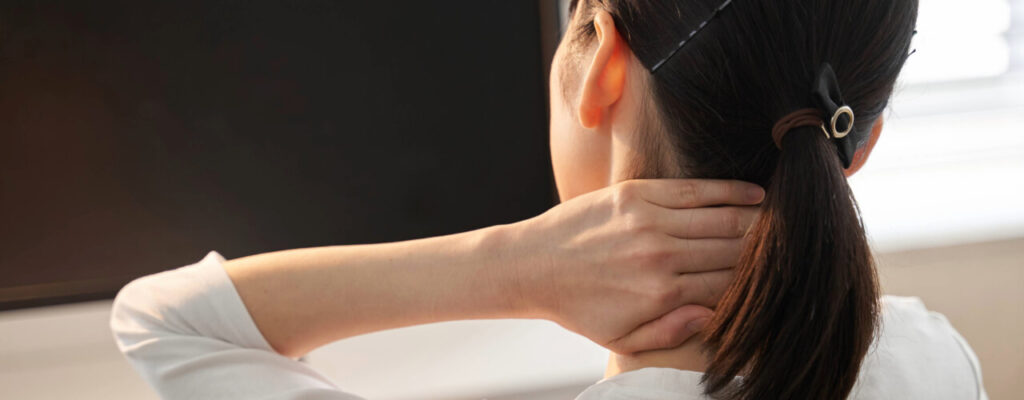 Understanding Work-Related Neck Injuries: Causes, Symptoms, and Therapy